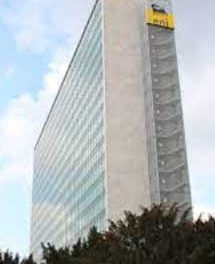 Eni and Enel to develop two green hydrogen projects in Italy