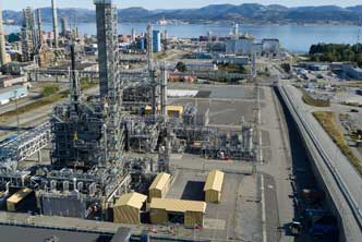 Shell to test carbon capture technology at centre in Norway